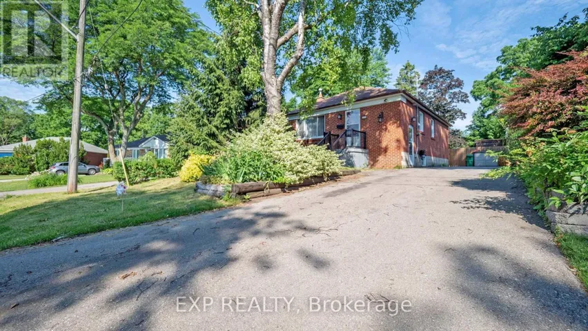 559 DRYMEN CRESCENT, Mississauga (Mineola), Ontario L5G2N9