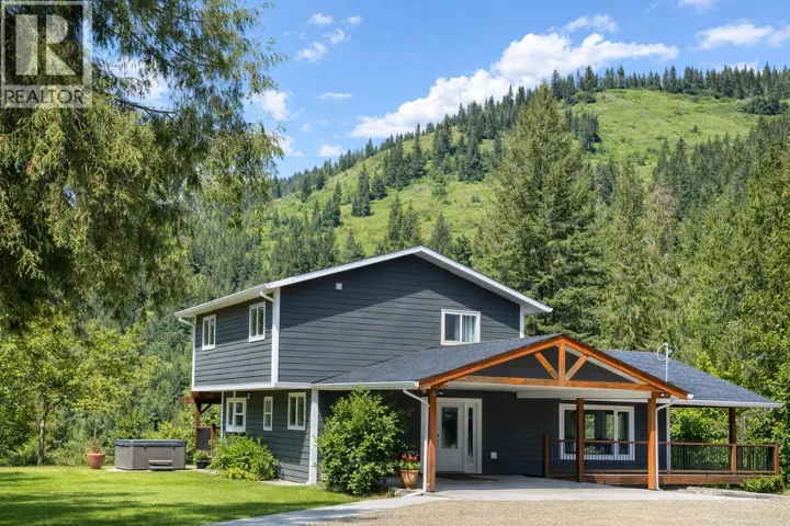187 Sugar Lake Road, Cherryville, British Columbia V0E2G2