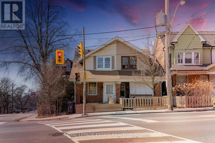 A - 568 WOODBINE AVENUE, Toronto (Woodbine Corridor), Ontario M4E2H8