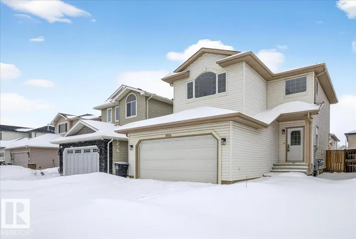8916 175 AV NW, Edmonton, Alberta T5Z3X9