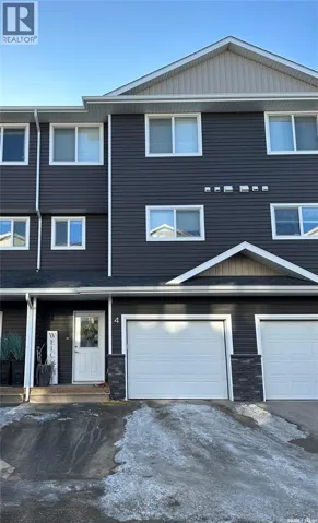 4 1060 Parr Hill DRIVE, Martensville, Saskatchewan S0K2T1