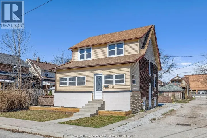 348 CAROLINE, Windsor, Ontario N9A6A4