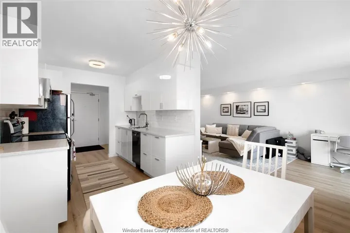 150 PARK Unit# 1807, Windsor, Ontario N9A7A2