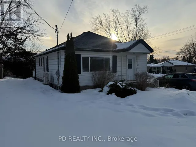 1028 WESTERN AVENUE, Peterborough (Otonabee Ward 1), Ontario K9J5W4