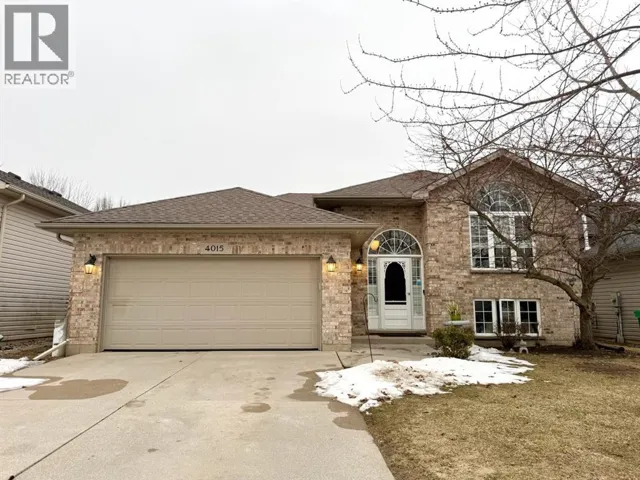 4015 Applewood DRIVE, Petrolia, Ontario N0N1R0