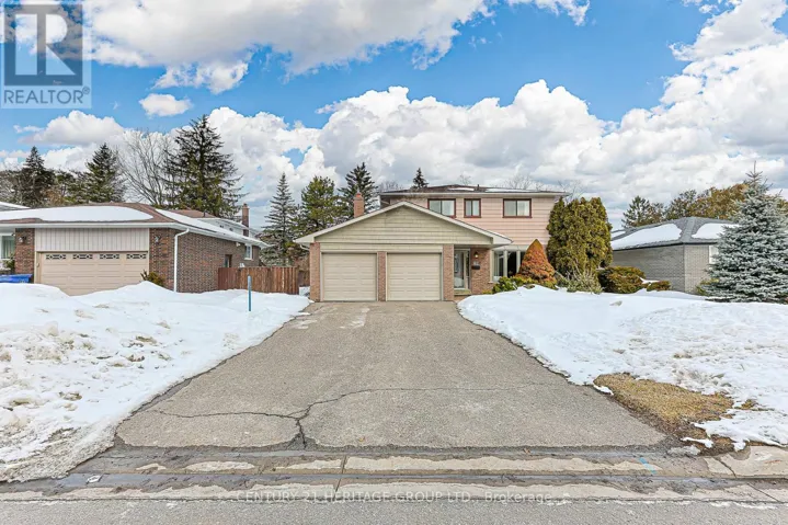62 FAIRWAY DRIVE, Aurora (Aurora Highlands), Ontario L4G2H1