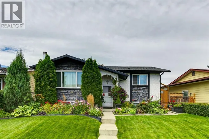 299 Doverview Crescent SE, Calgary, Alberta T2B1Y7