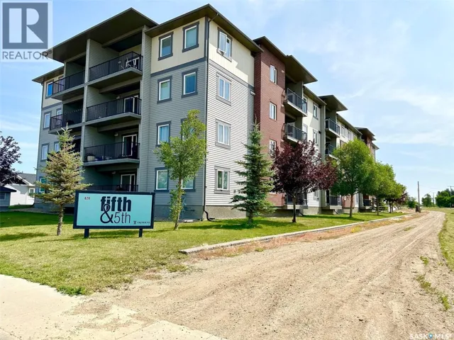 203 820 5th STREET NE, Weyburn, Saskatchewan S4H2V2