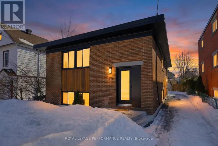 176 DAGMAR AVENUE, Ottawa, Ontario K1L5T2