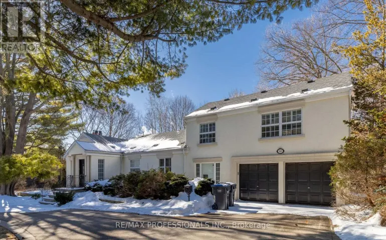 560 MEADOW WOOD ROAD, Mississauga (Clarkson), Ontario L5J2S3