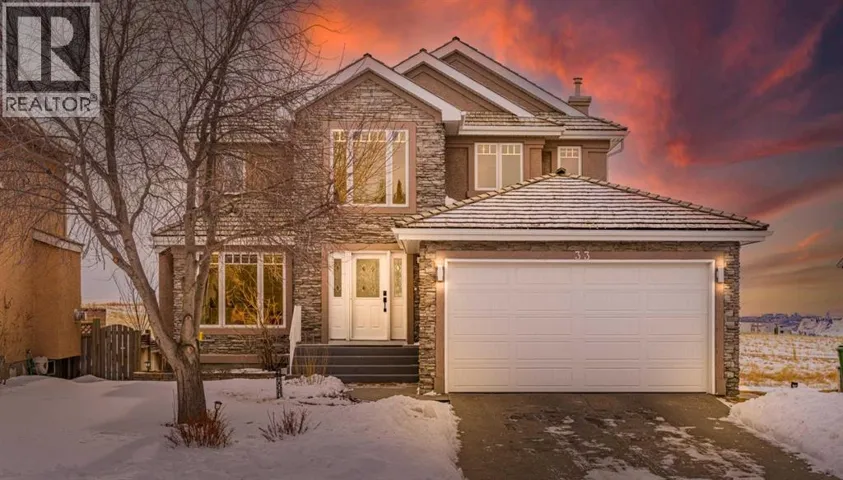 33 Royal Crest Terrace NW, Calgary, Alberta T3G4M3