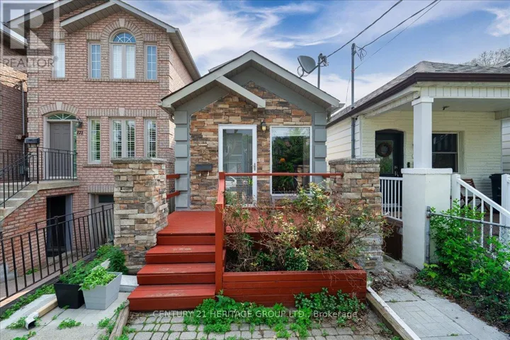 169 KING EDWARD AVENUE, Toronto (Woodbine-Lumsden), Ontario M4C5J7