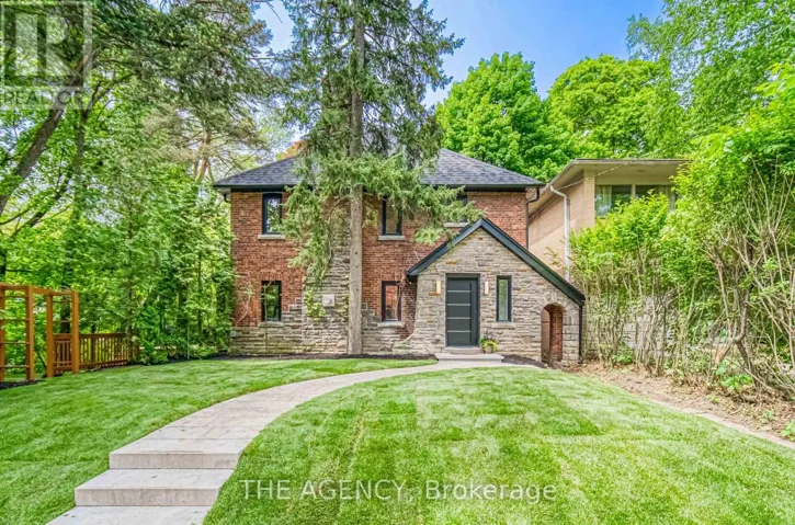 16 DUNCANNON DRIVE, Toronto (Forest Hill South), Ontario M5P2M1