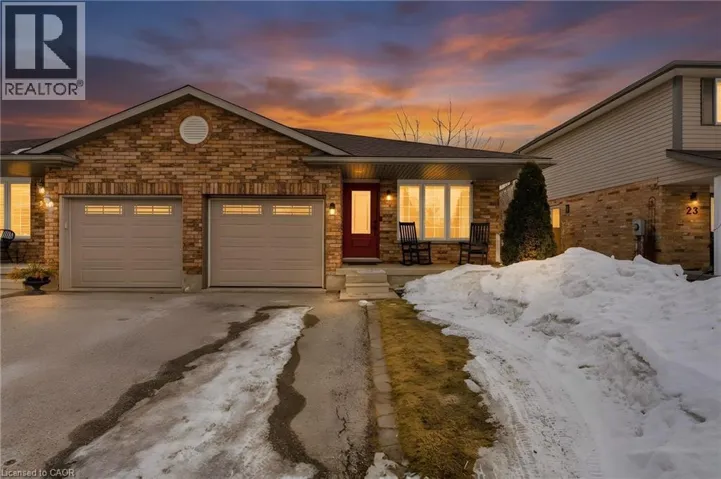 25 BITTERNUT Place, Elmira, Ontario N3B3L2