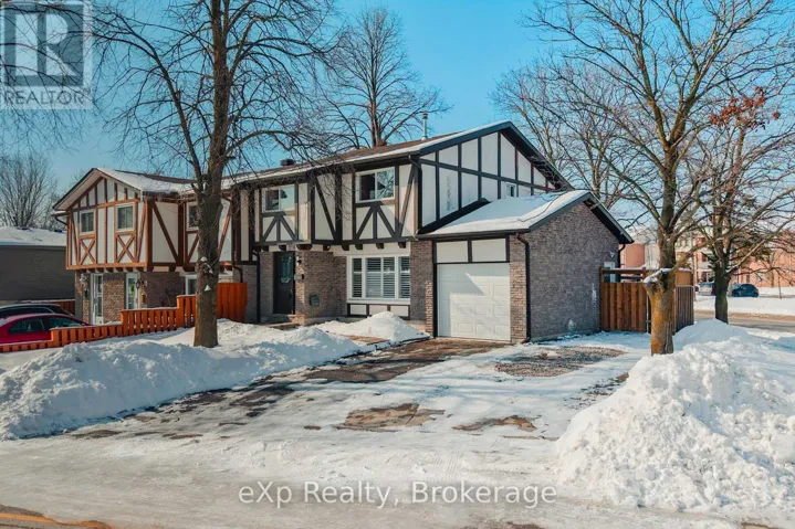 208 LINDEN DRIVE, Cambridge, Ontario N3H4Y2