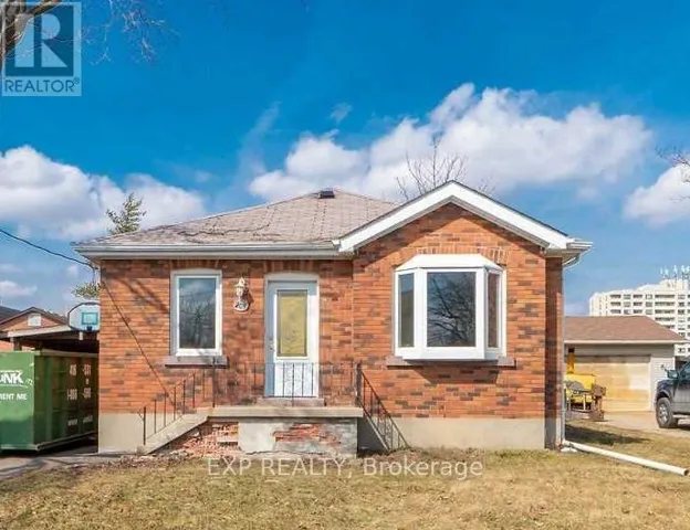 204 JOHN STREET, Brampton (Queen Street Corridor), Ontario L6W2A6