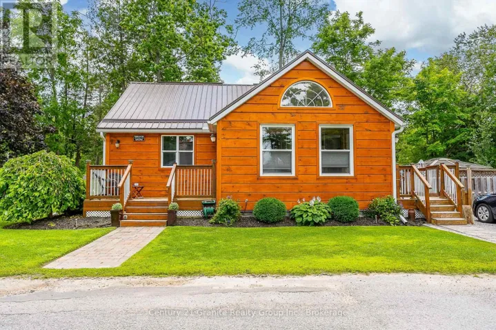 3 LAMBS LANE, Kawartha Lakes (Fenelon Falls), Ontario K0M1G0