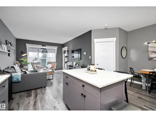 #406 10518 113 ST NW, Edmonton, Alberta T5H0C6
