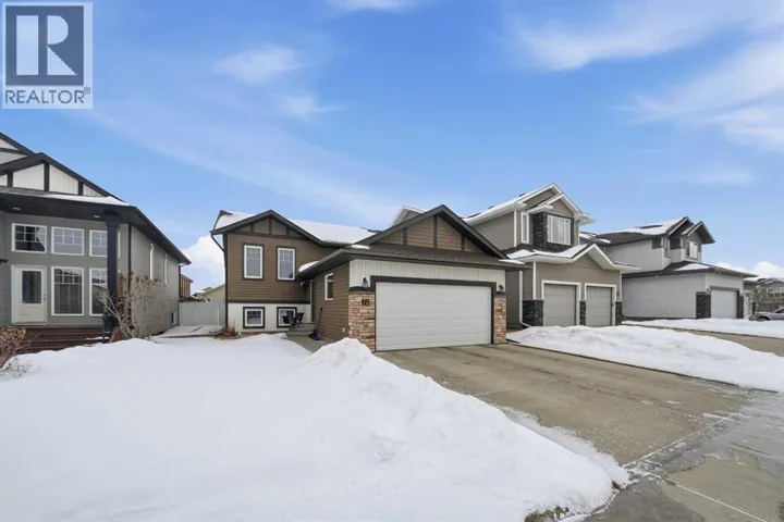 14 Thomas Place, Red Deer, Alberta T4P0L7