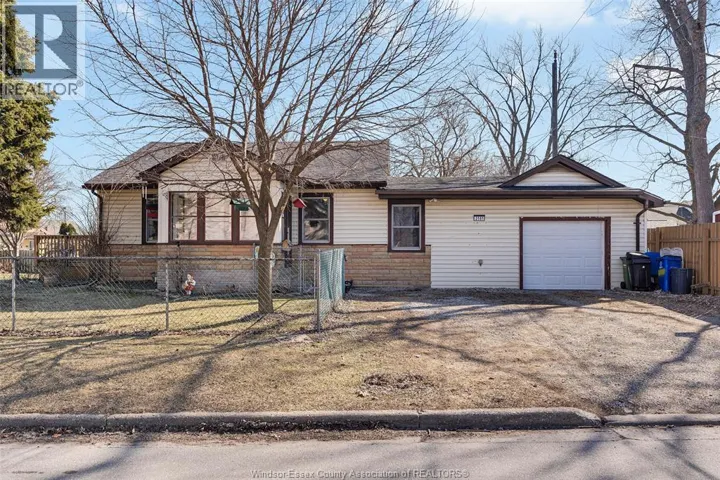 3161 GIRARDOT, Windsor, Ontario N9C1V8