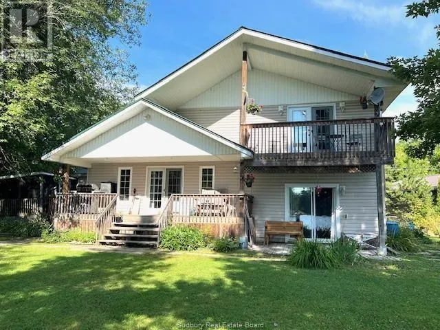 22B Champagne Avenue, St. Charles, Ontario P0M2W0