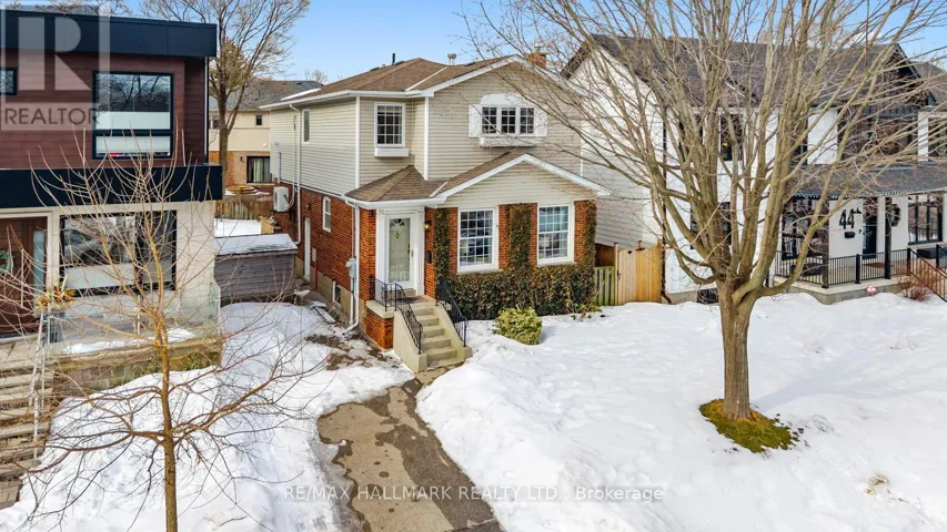 42 HUNT CLUB DRIVE, Toronto (Birchcliffe-Cliffside), Ontario M1N2X1