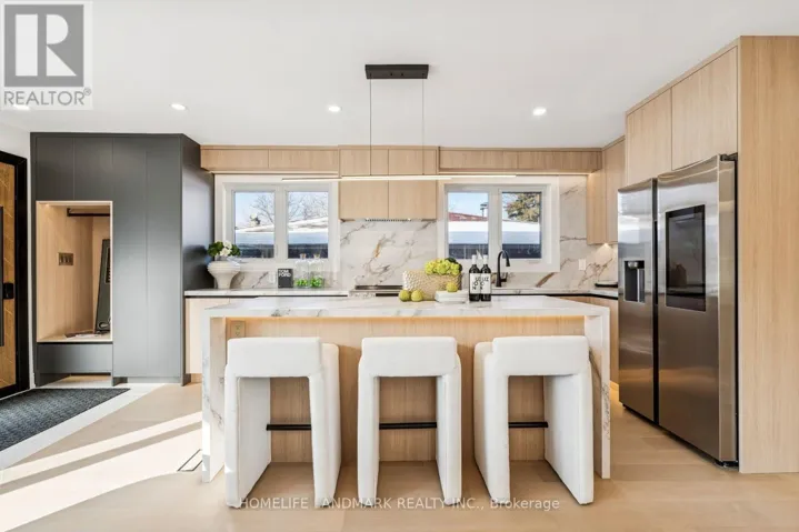 77 PEACE DRIVE, Toronto (Woburn), Ontario M1G2V3