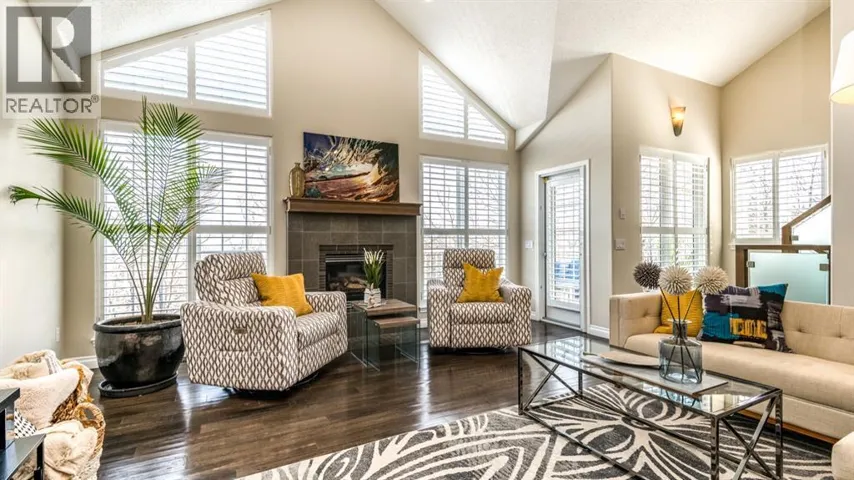 904 Patterson View SW, Calgary, Alberta T3H3J9