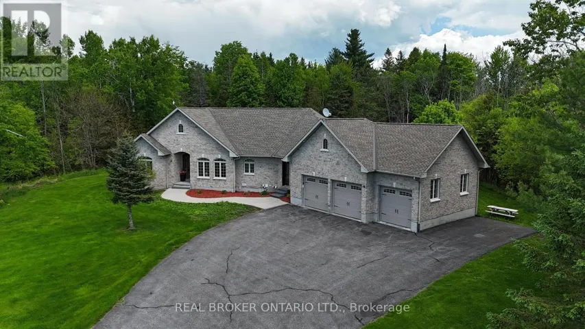 3464 GREENLAND ROAD, Ottawa, Ontario K0A1T0
