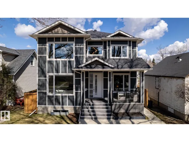 10936 71 AV NW, Edmonton, Alberta T6G0A1