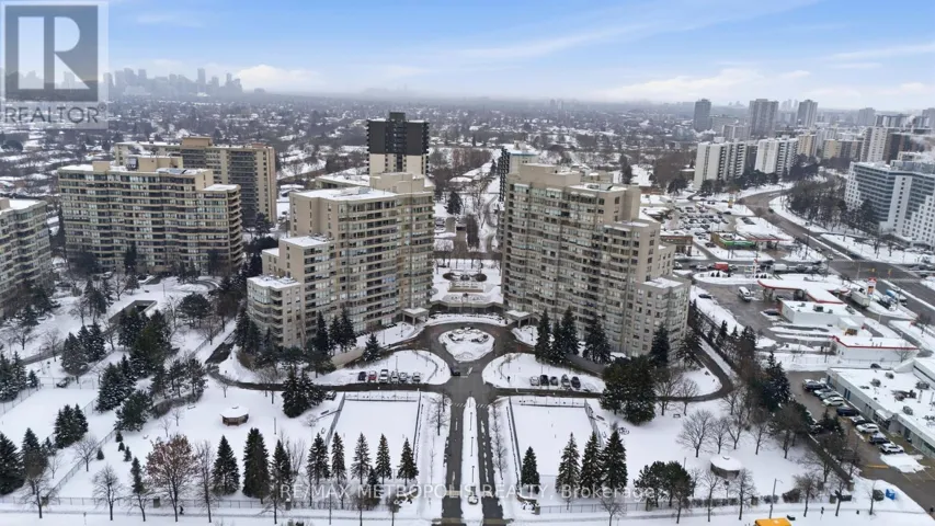 1501 - 11 TOWNSGATE DRIVE, Vaughan (Crestwood-Springfarm-Yorkhill), Ontario L4J8G4