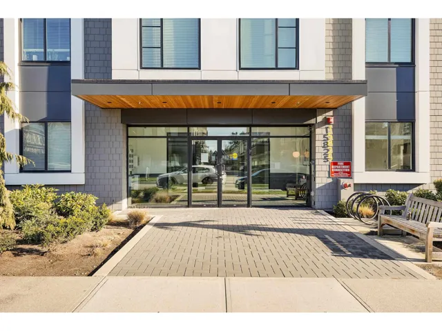 122 15825 85 AVENUE, Surrey, British Columbia V4N6W9