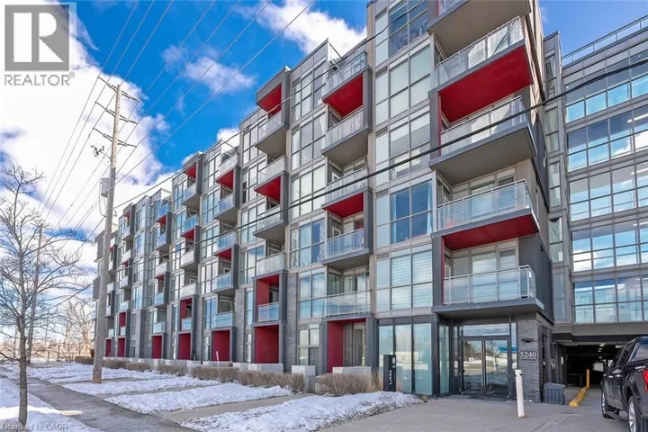 5240 DUNDAS Street Unit# 517, Burlington, Ontario L7R3X4