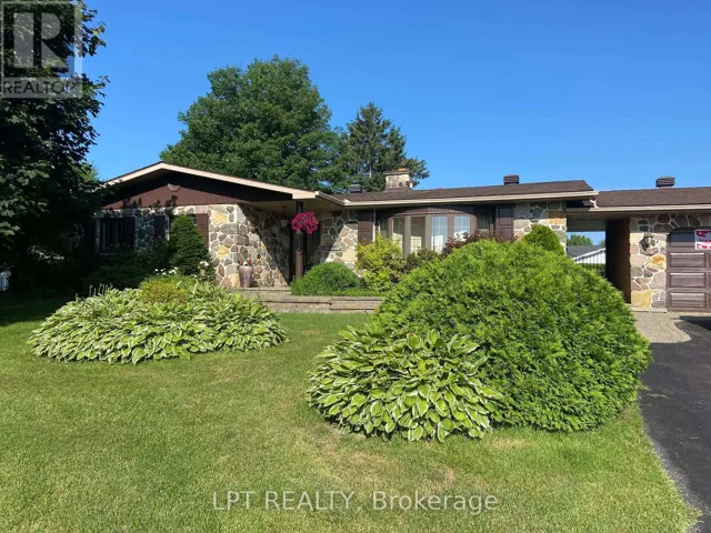 10 ORCHARD STREET, Hawkesbury, Ontario K6A2V7