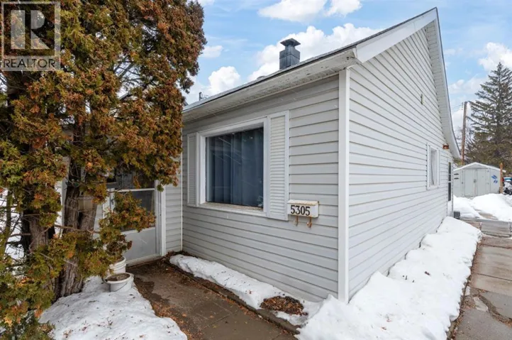5305 49 Avenue, Lloydminster, Saskatchewan S9V0V2