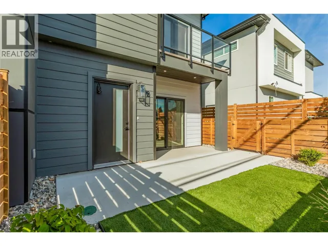 1916 Ethel Street Unit# 2, Kelowna, British Columbia V1Y2Z5