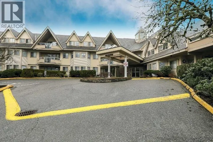 206 19241 FORD ROAD, Pitt Meadows, British Columbia V3Y2N4