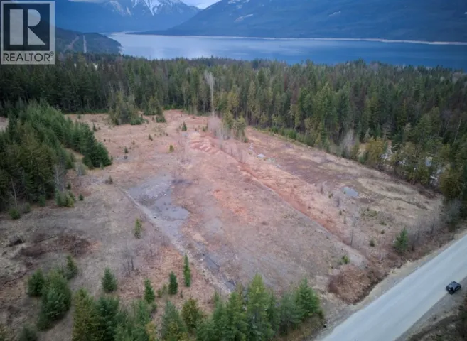 707 Billings Road, Nakusp, British Columbia V0G1R1