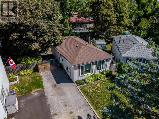 29 SHAW CRESCENT, Barrie (Letitia Heights), Ontario L4N4Z3