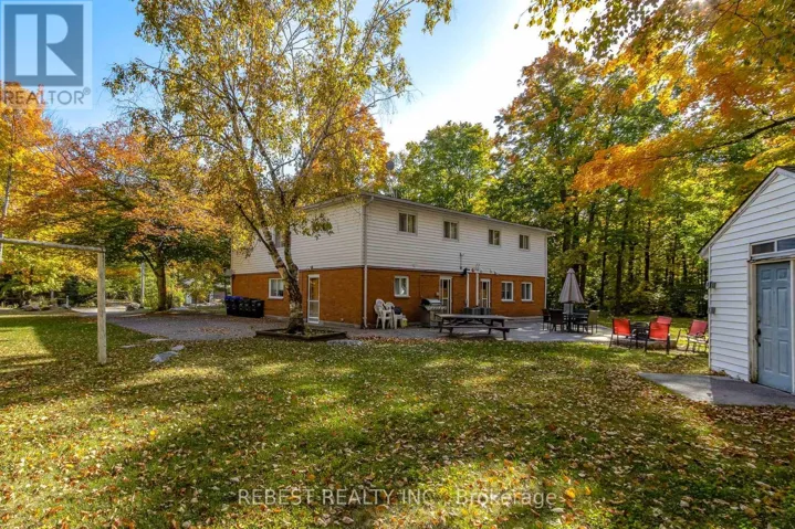 910 CONCESSION RD 17 W, Penetanguishene, Ontario L9M1R3