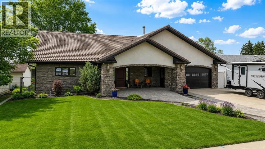 85 Oberlin Avenue, Red Deer, Alberta T4N4X1