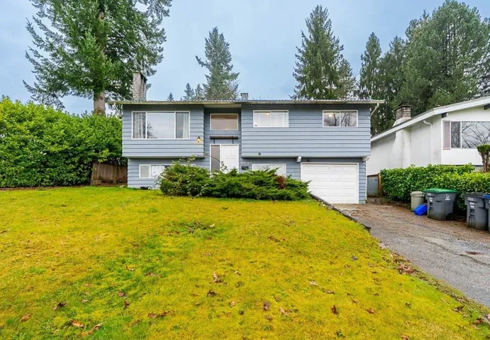 15058 ROBIN CRESCENT, Surrey, British Columbia V3R4X8