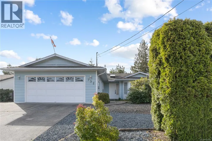 732 Humphrey Rd, Parksville, British Columbia V9P1C8