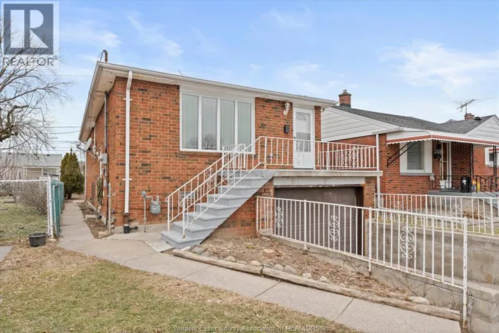 3774 MYRTLE, Windsor, Ontario N9C2C8