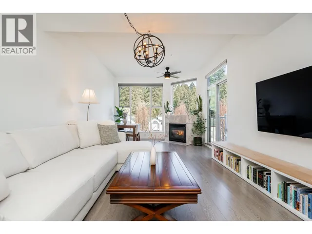 402 12155 191B STREET, Pitt Meadows, British Columbia V3Y2S2