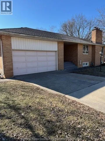 2804 EVERTS, Windsor, Ontario N9E2V2