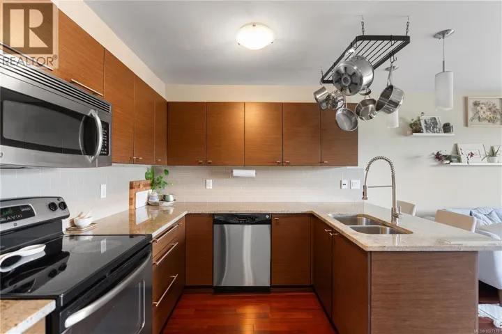 217 1315 Esquimalt Rd, Esquimalt, British Columbia V9A3P5