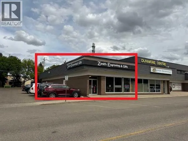 101, 1601 Dunmore Road SE, Medicine Hat, Alberta T1A1Z8