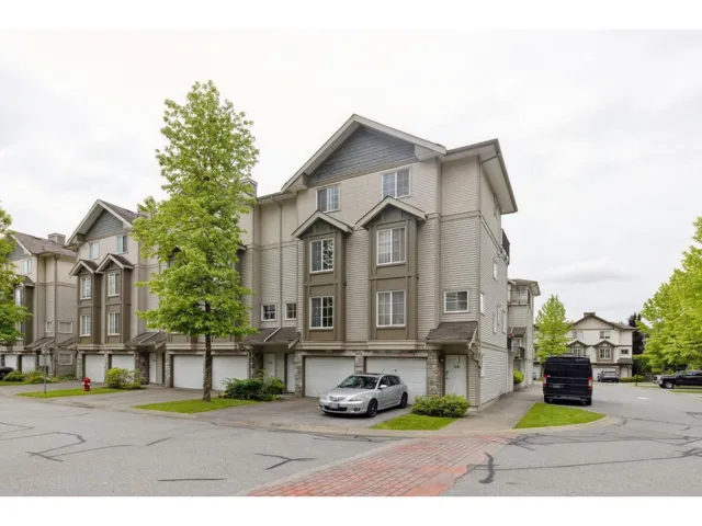 39 14855 100 AVENUE, Surrey, British Columbia V3R2W1
