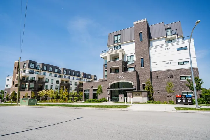 209 20077 84 AVENUE, Langley, British Columbia V2Y3X7